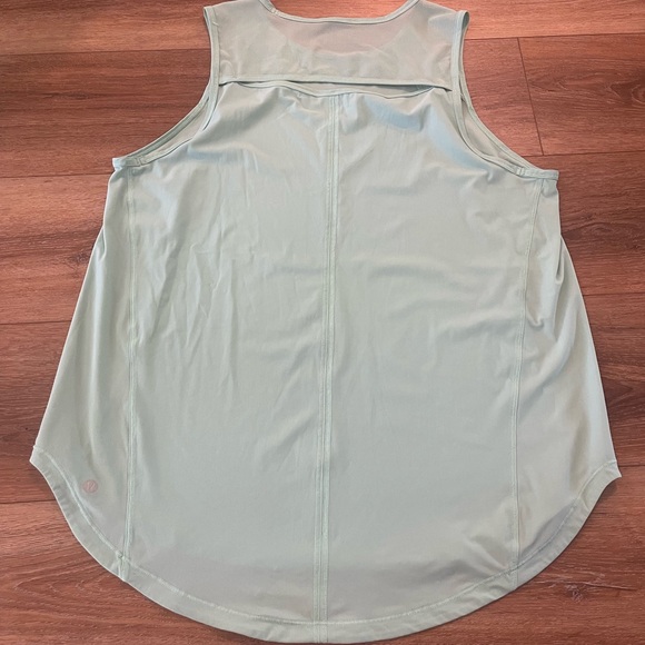 Lululemon Sculpt Tank - Picture 2 of 3